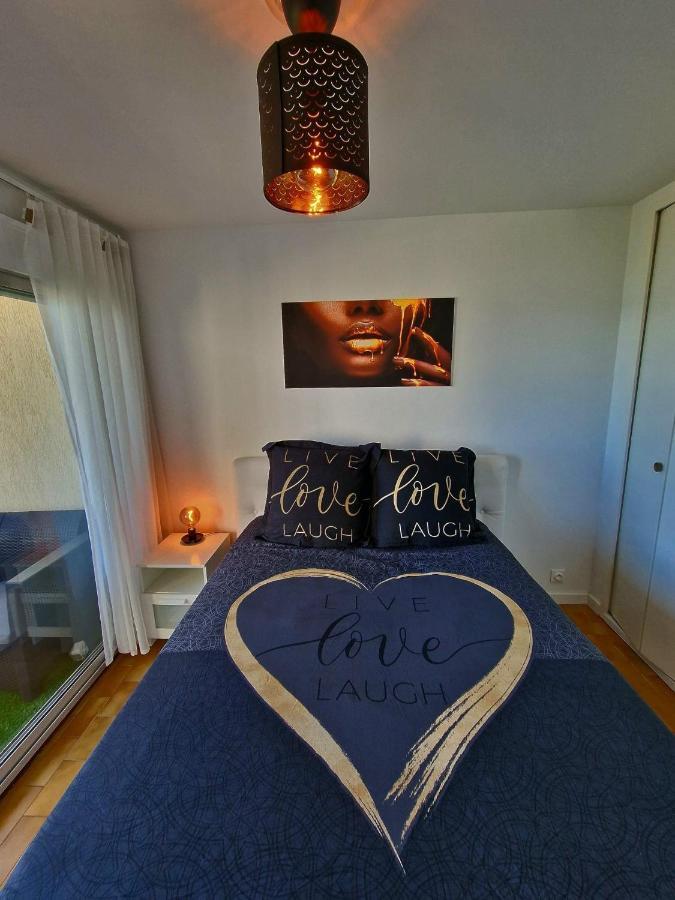 Appartement 1Ere Ligne Piscine Terrasse Au Bord De La Plage Front De Mer Avec 6 Velos Palavas-les-Flots Exteriör bild